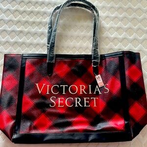 Victoria’s secret tote bag NEW Red Black Checkers Silver